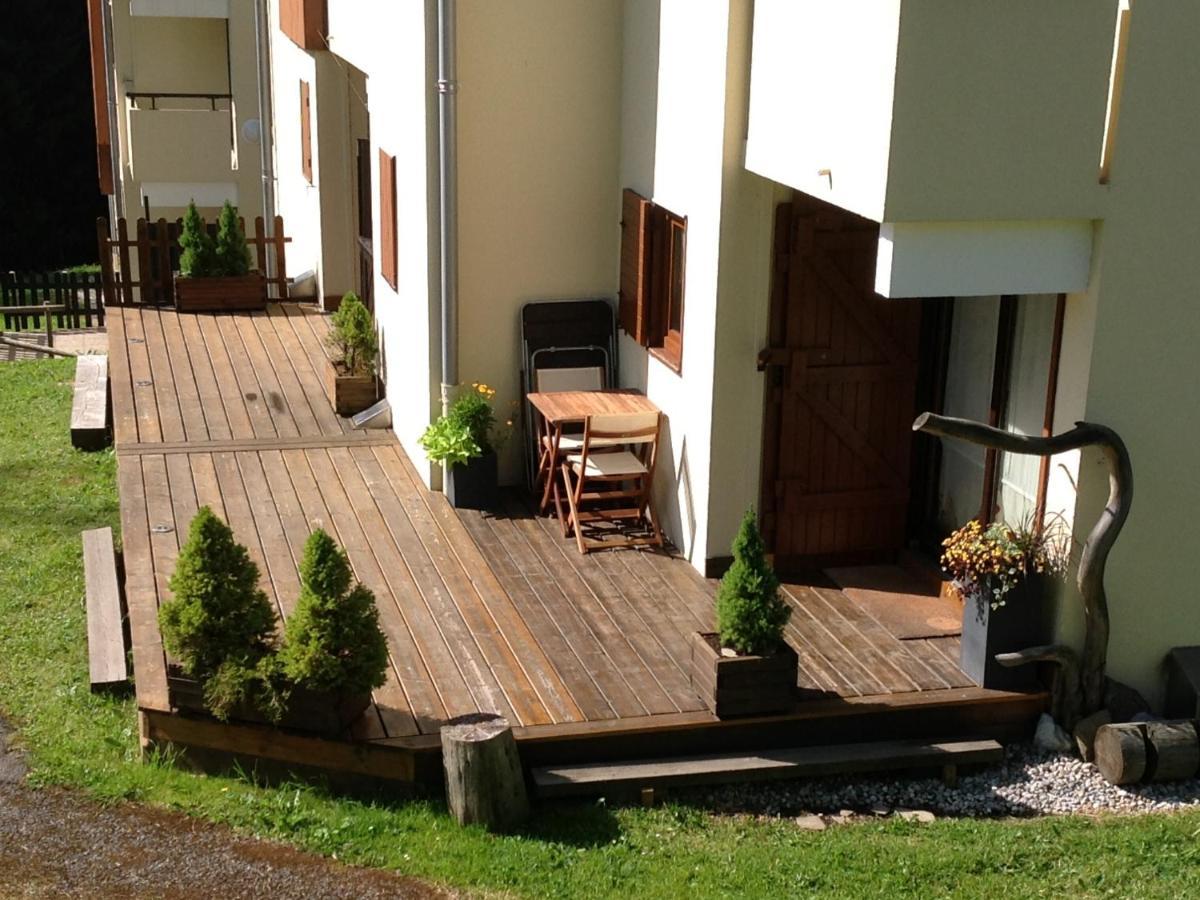 Appartement La Clusaz Avec Terrasse Sur Les Pistes De Ski Манигод Екстериор снимка